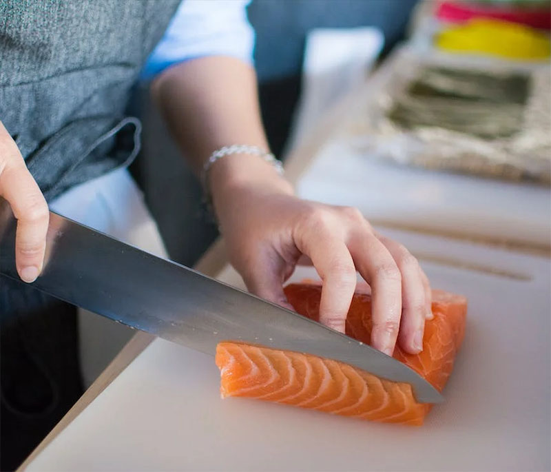 Cách làm cá hồi sashimi